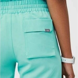 24HR SALE * FIGS FRESH AQUA SEWELL CLASSIC SCRUB PANTS (L)
